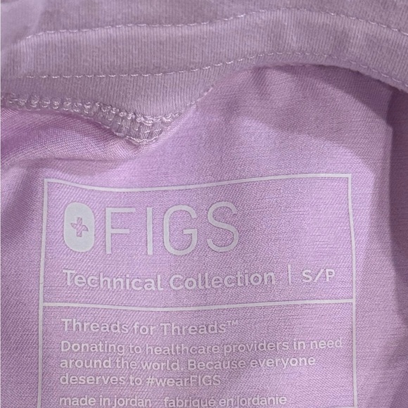 Figs Light Purple Scrub Set - Picture 5 of 5